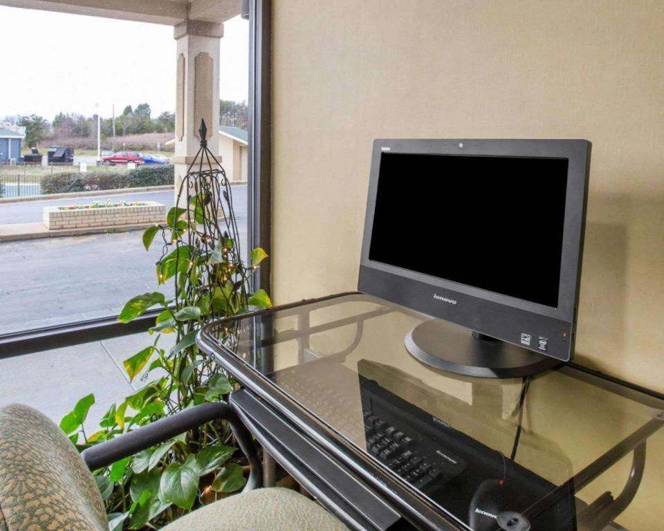 Quality Inn Reidsville Hwy 29 Exterior photo